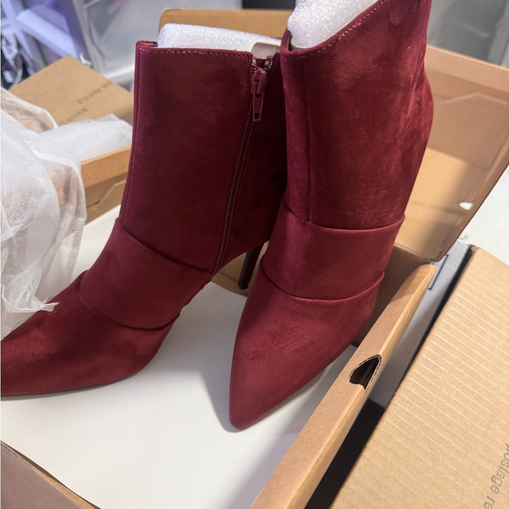 Elegant Maroon Heeled Boots